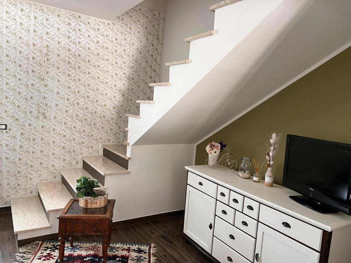 Apartamento La Casa Di Gigi Fossa Exterior foto