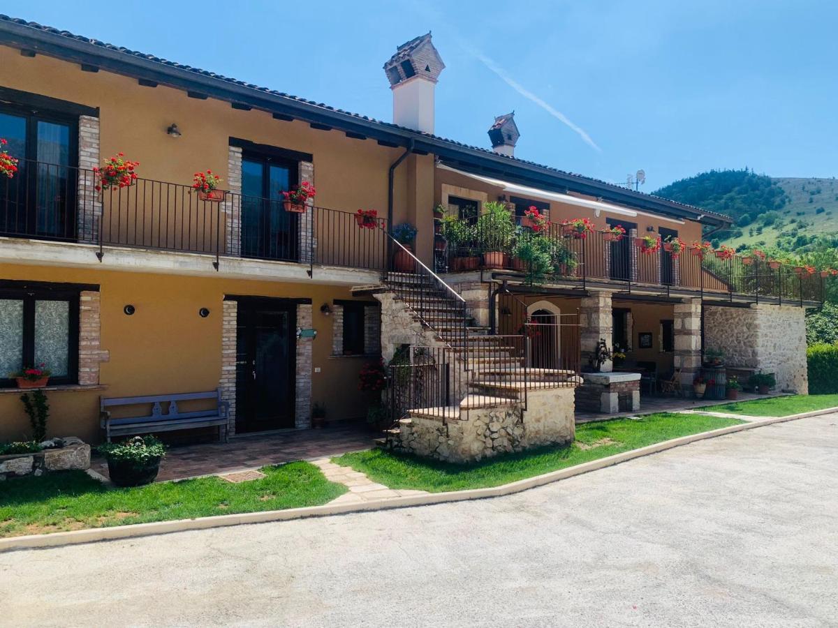 Apartamento La Casa Di Gigi Fossa Exterior foto